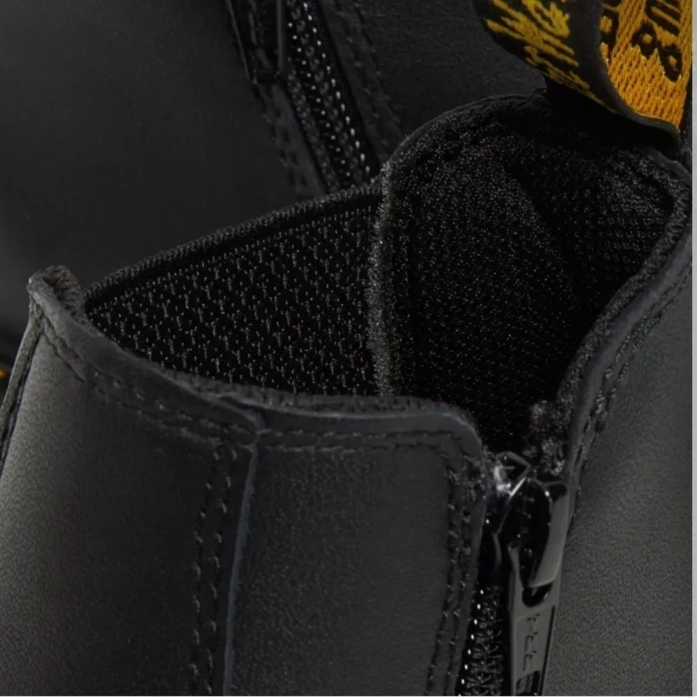 Dr. Martens 2976 SOFTY T LEATHER CHELSEA BOOTS - Picture 7 of 9